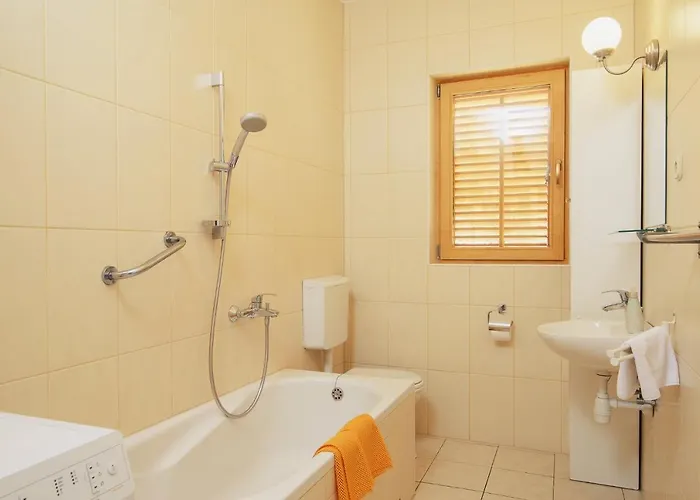 Appartement Bua - Beautiful Seafront *